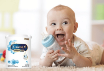 Cách Chọn Sữa Bột Cho Bé Theo Độ Tuổi Và Nhu Cầu Dinh Dưỡng