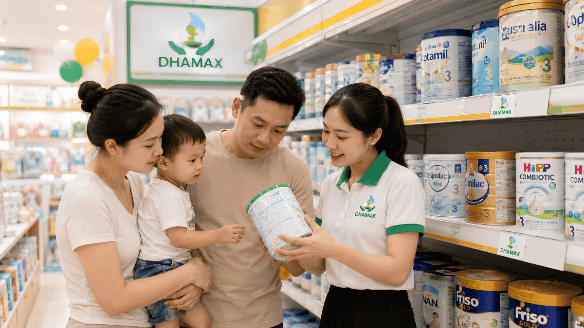 Ba mẹ tại Bình Dương tìm hiểu sữa phù hợp cho trẻ biếng ăn tại DHAMAX