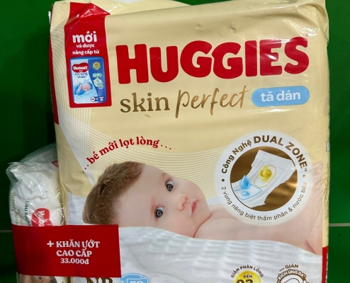 Huggeis miếng  lót nb 108